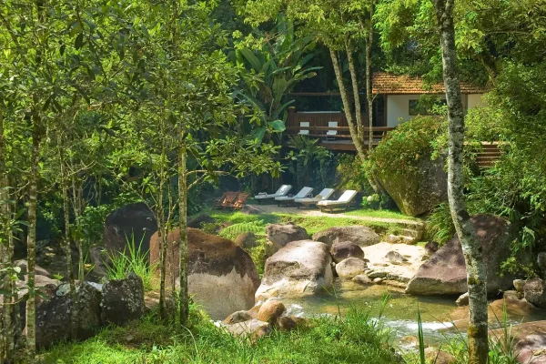 pousada-casa-bonita-a-pousada-natureza-exuberante-2-3